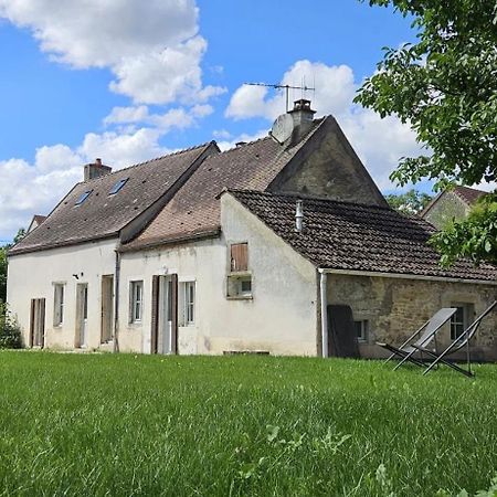 Maison De Vacances Gilly-les-Citeaux Exterior foto