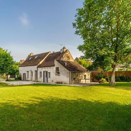 Maison De Vacances Gilly-les-Citeaux Exterior foto