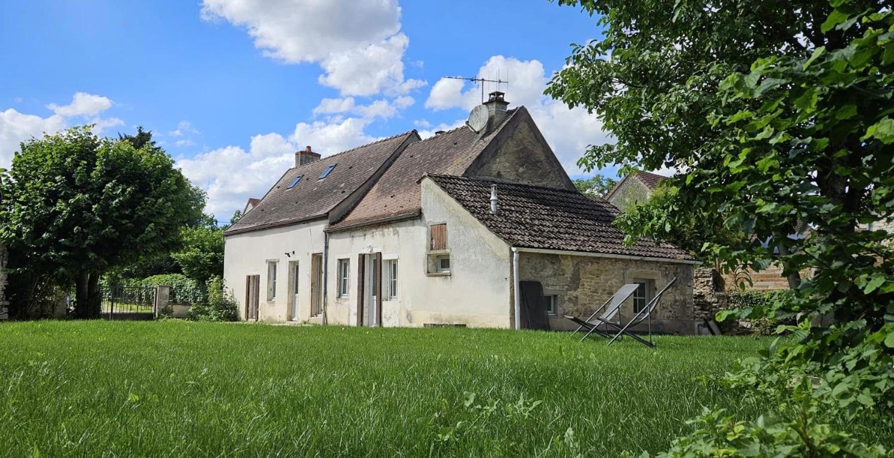 Maison De Vacances Gilly-les-Citeaux Exterior foto